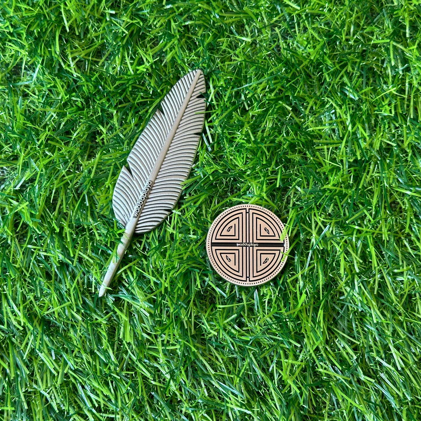 Single Prong Feather Divot Tool