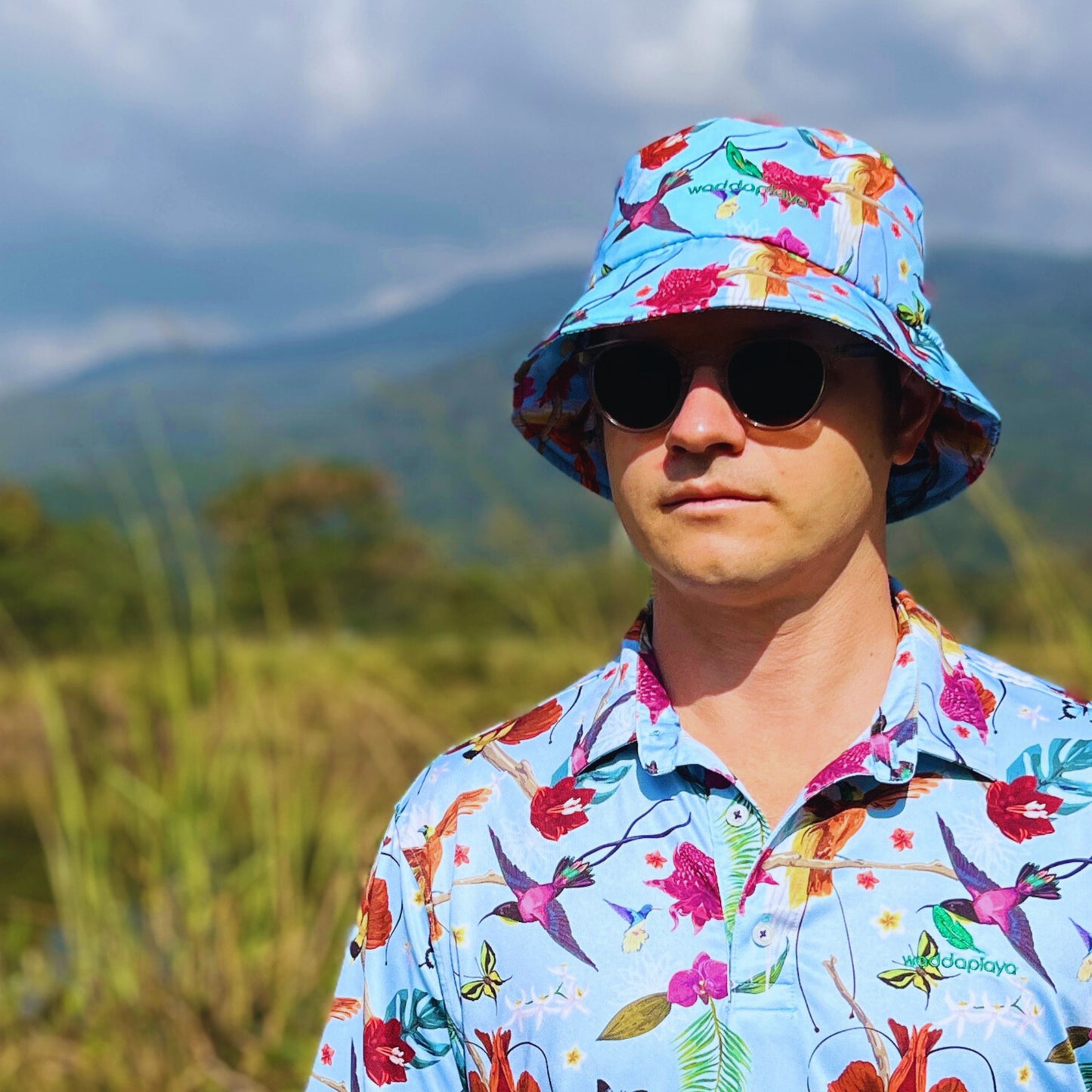 Birdies of Paradise Bucket Hat