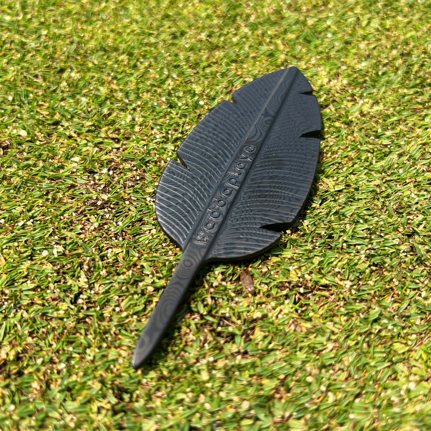 Black Damascus Steel Feather Divot Tool - Single Prong