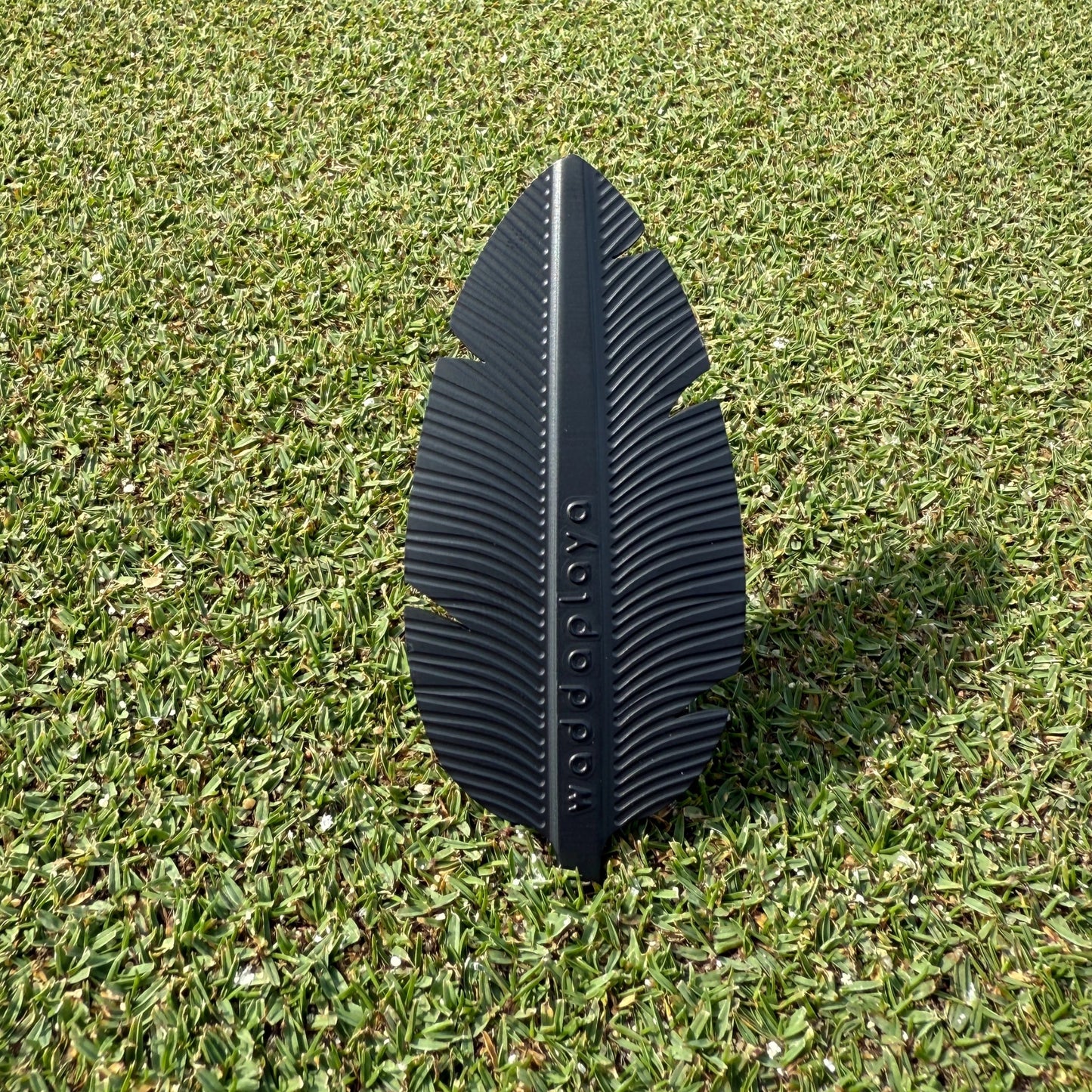 Single Prong Stainless Steel Feather Divot Tool